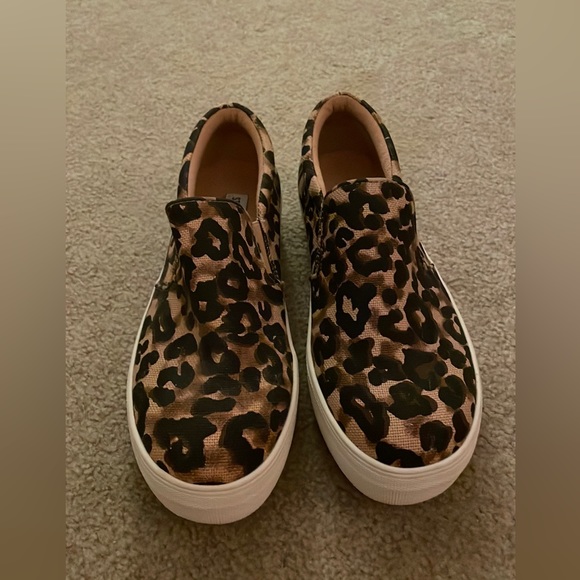Cheetah platform gills Steve Madden shoes! - Picture 4 of 4